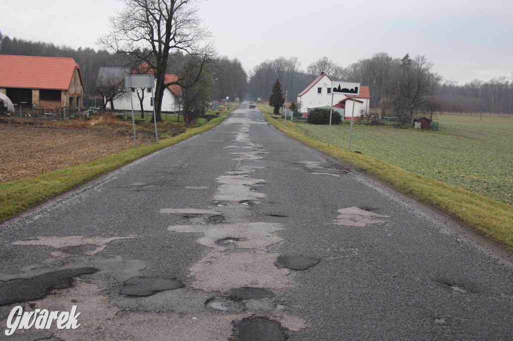 Ser z dziurami ma ich mniej niż nasze drogi [GALERIA]