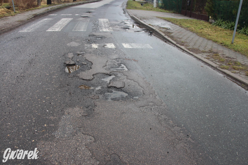 Ser z dziurami ma ich mniej niż nasze drogi [GALERIA]