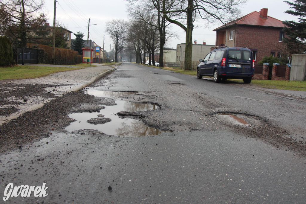 Ser z dziurami ma ich mniej niż nasze drogi [GALERIA]