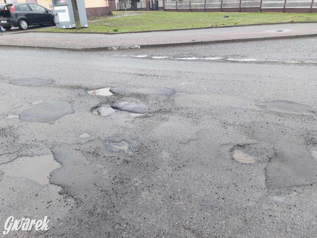 Ser z dziurami ma ich mniej niż nasze drogi [GALERIA]