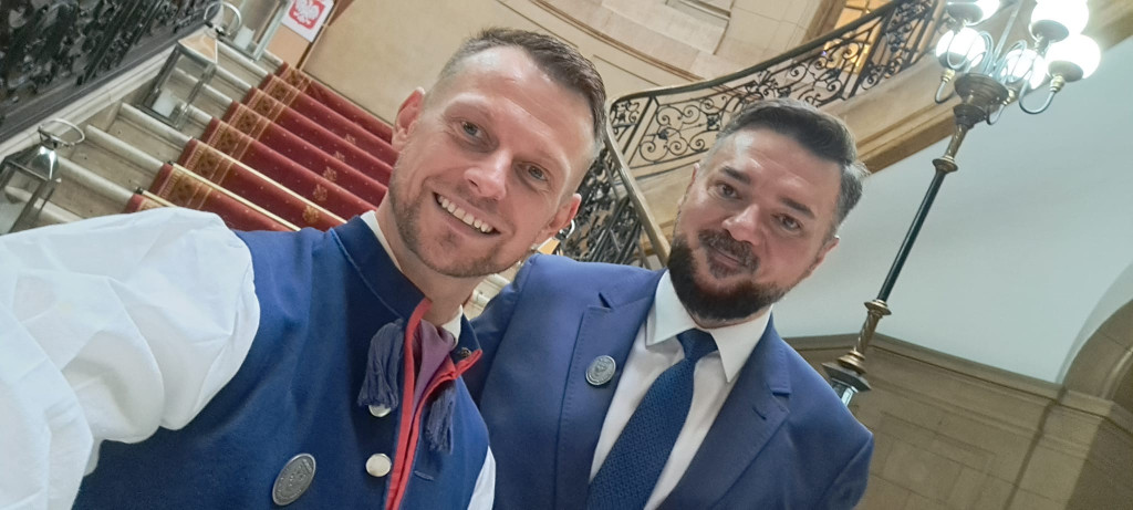 Wójt i były radny z odznakami za zasługi