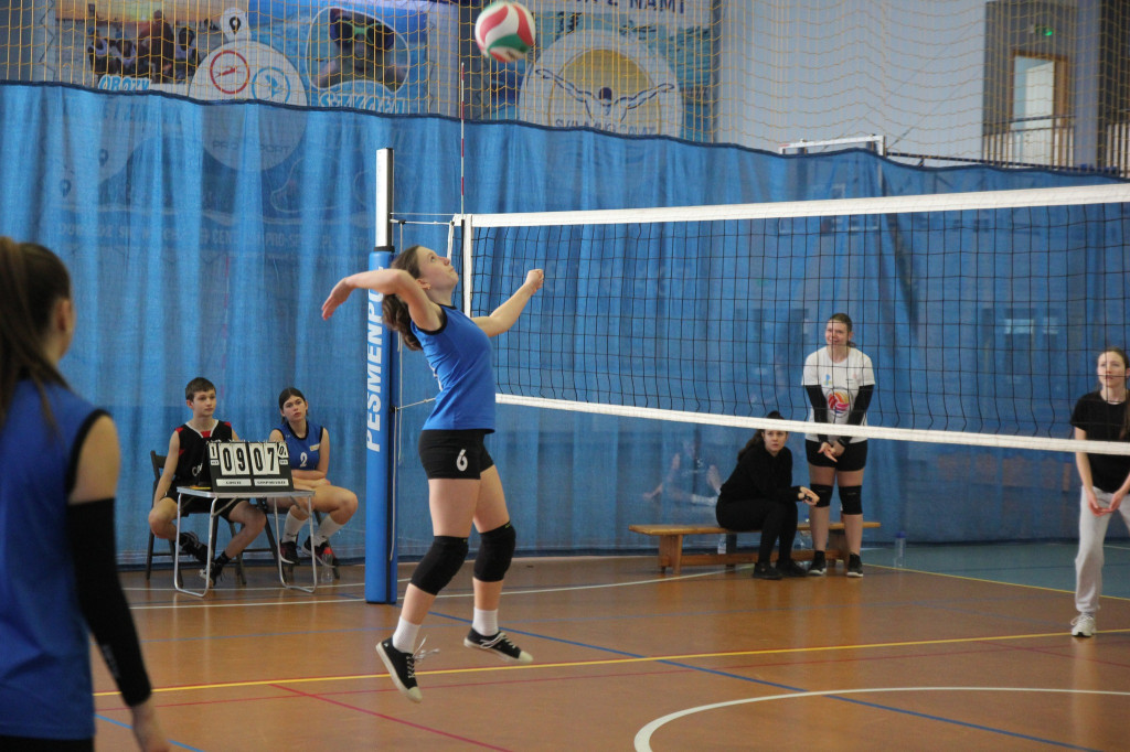 Gminne zawody w siatkówce [ZDJĘCIA]