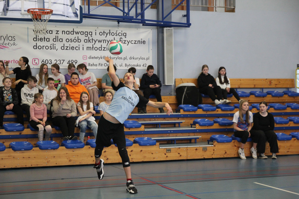 Gminne zawody w siatkówce [ZDJĘCIA]