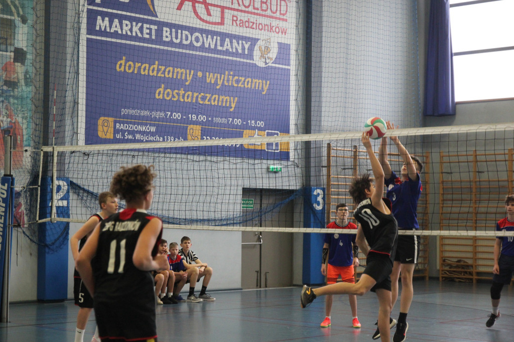 Gminne zawody w siatkówce [ZDJĘCIA]