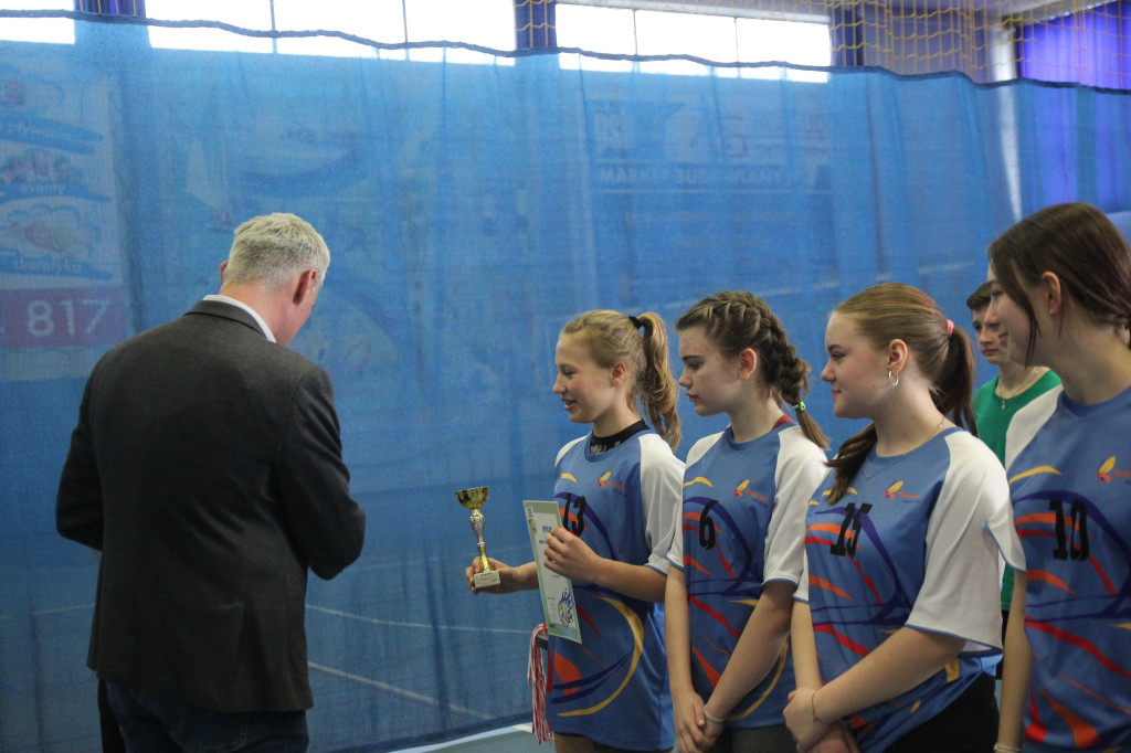 Gminne zawody w siatkówce [ZDJĘCIA]