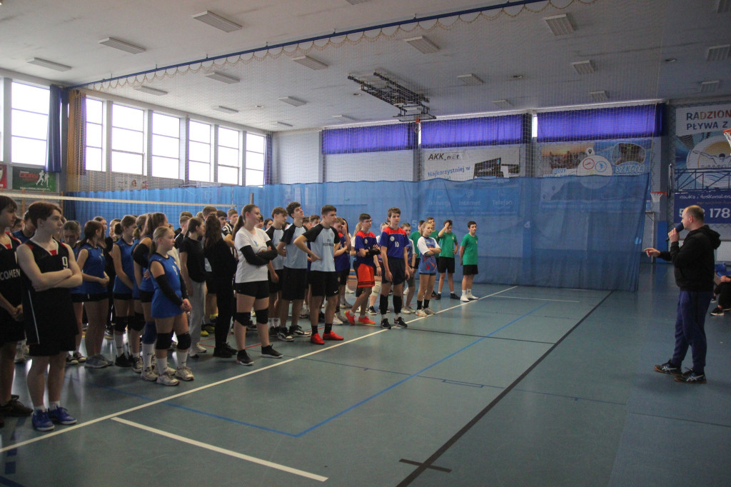 Gminne zawody w siatkówce [ZDJĘCIA]