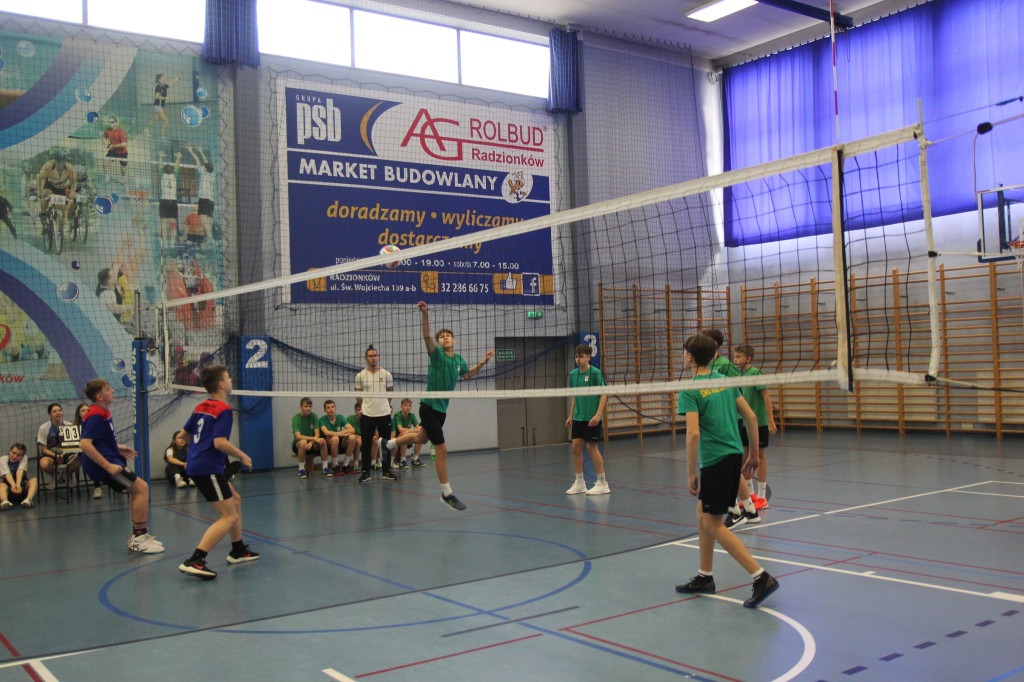 Gminne zawody w siatkówce [ZDJĘCIA]