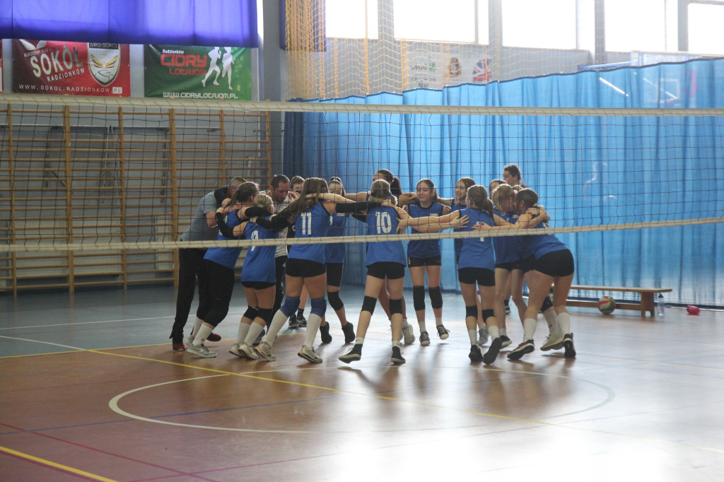Gminne zawody w siatkówce [ZDJĘCIA]