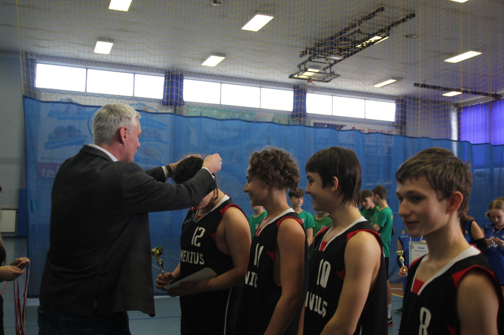 Gminne zawody w siatkówce [ZDJĘCIA]