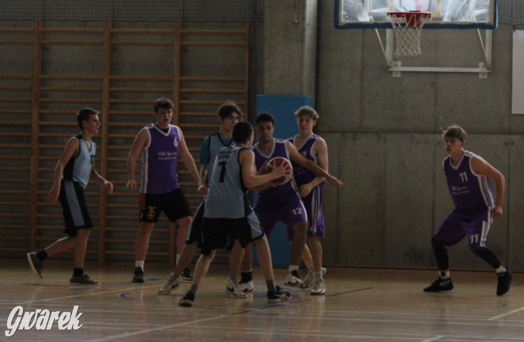 Tarnowskie Góry. Szkoły rywalizowały w koszykówce [FOTO]
