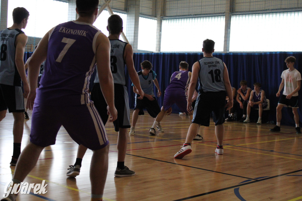 Tarnowskie Góry. Szkoły rywalizowały w koszykówce [FOTO]