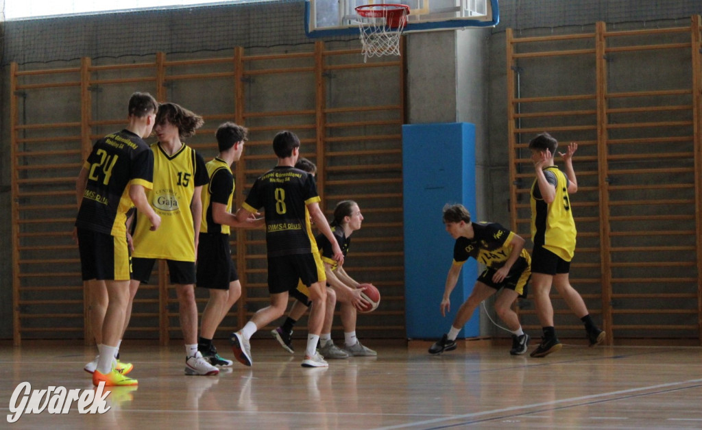 Tarnowskie Góry. Szkoły rywalizowały w koszykówce [FOTO]