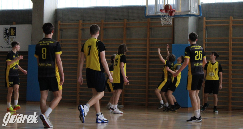 Tarnowskie Góry. Szkoły rywalizowały w koszykówce [FOTO]