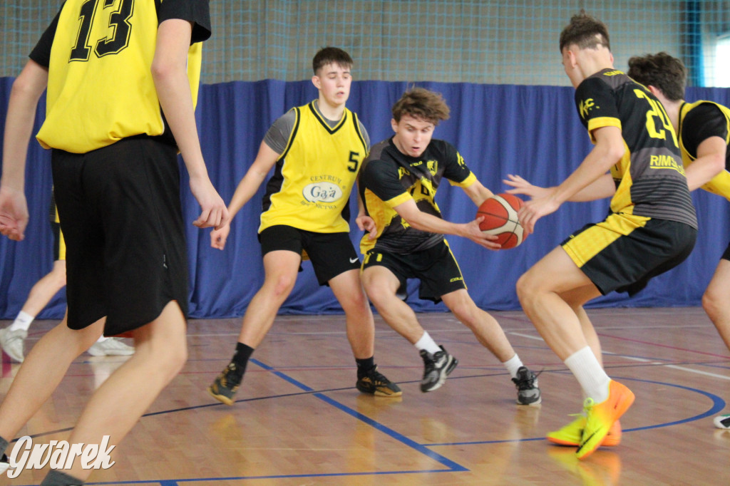 Tarnowskie Góry. Szkoły rywalizowały w koszykówce [FOTO]