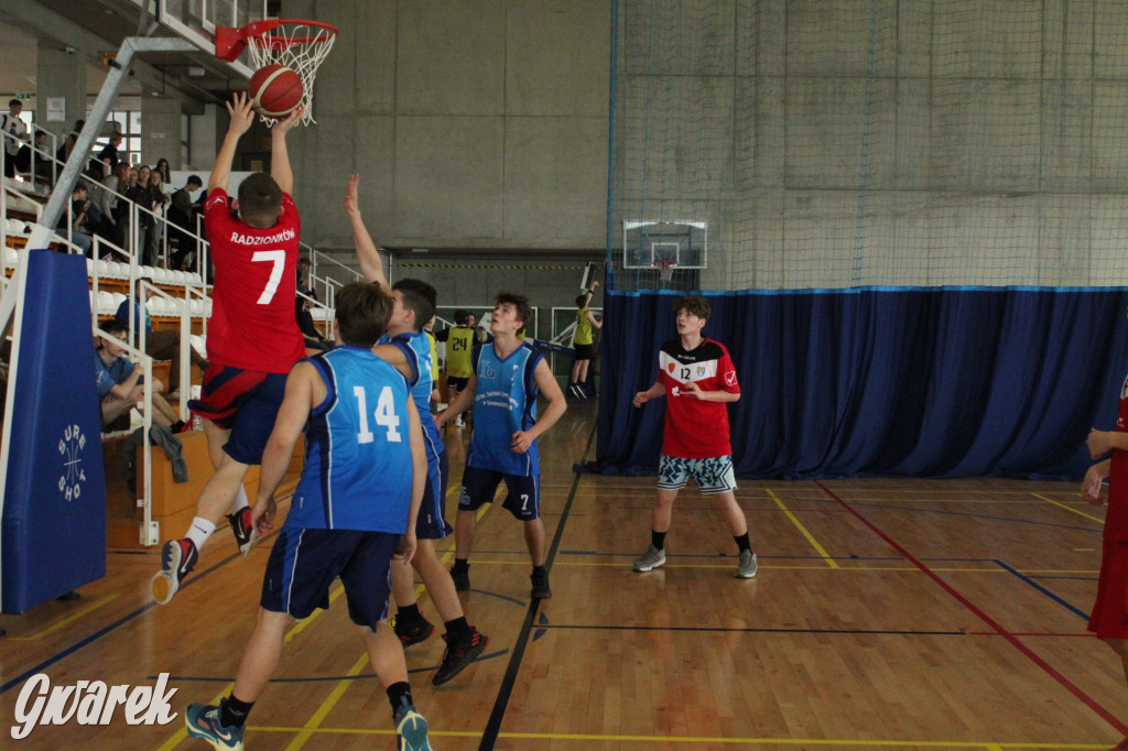 Tarnowskie Góry. Szkoły rywalizowały w koszykówce [FOTO]