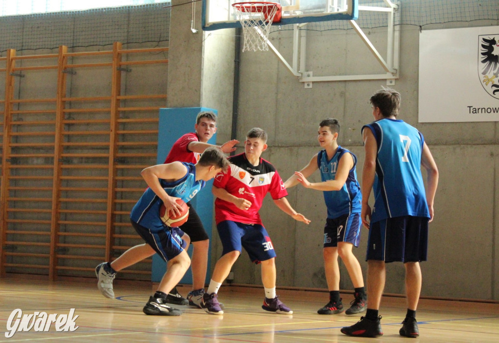 Tarnowskie Góry. Szkoły rywalizowały w koszykówce [FOTO]