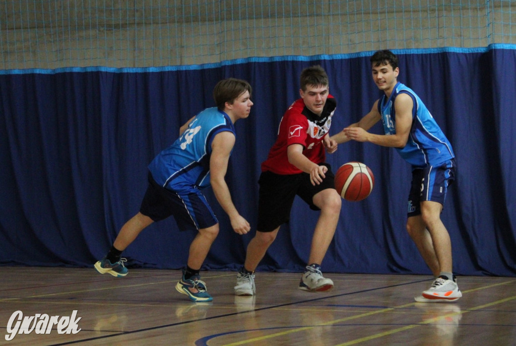 Tarnowskie Góry. Szkoły rywalizowały w koszykówce [FOTO]