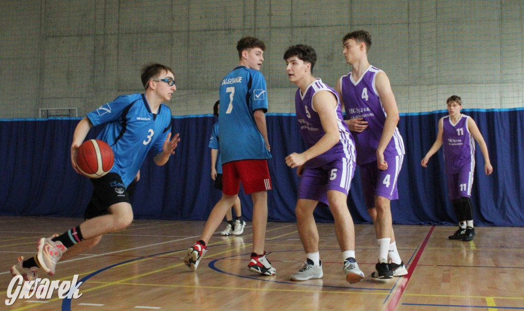 Tarnowskie Góry. Szkoły rywalizowały w koszykówce [FOTO]