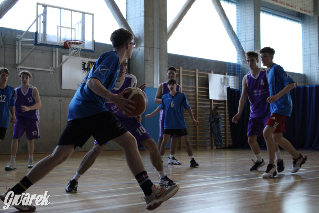 Tarnowskie Góry. Szkoły rywalizowały w koszykówce [FOTO]