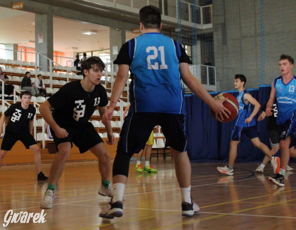 Tarnowskie Góry. Szkoły rywalizowały w koszykówce [FOTO]