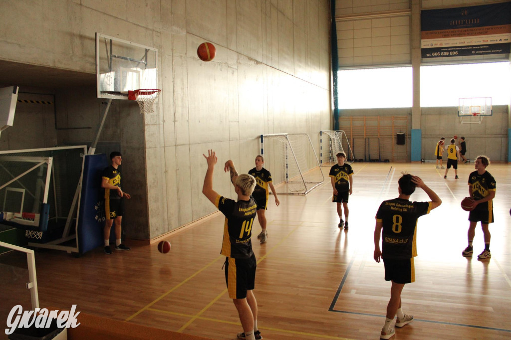 Tarnowskie Góry. Szkoły rywalizowały w koszykówce [FOTO]