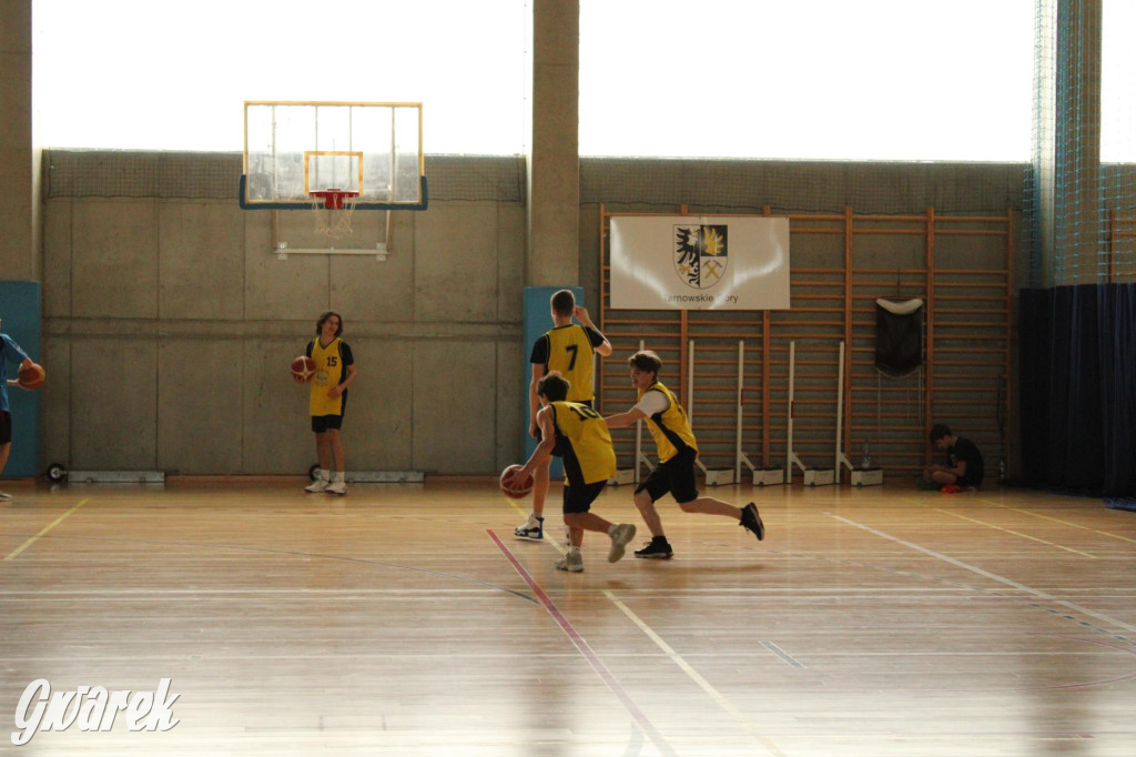 Tarnowskie Góry. Szkoły rywalizowały w koszykówce [FOTO]