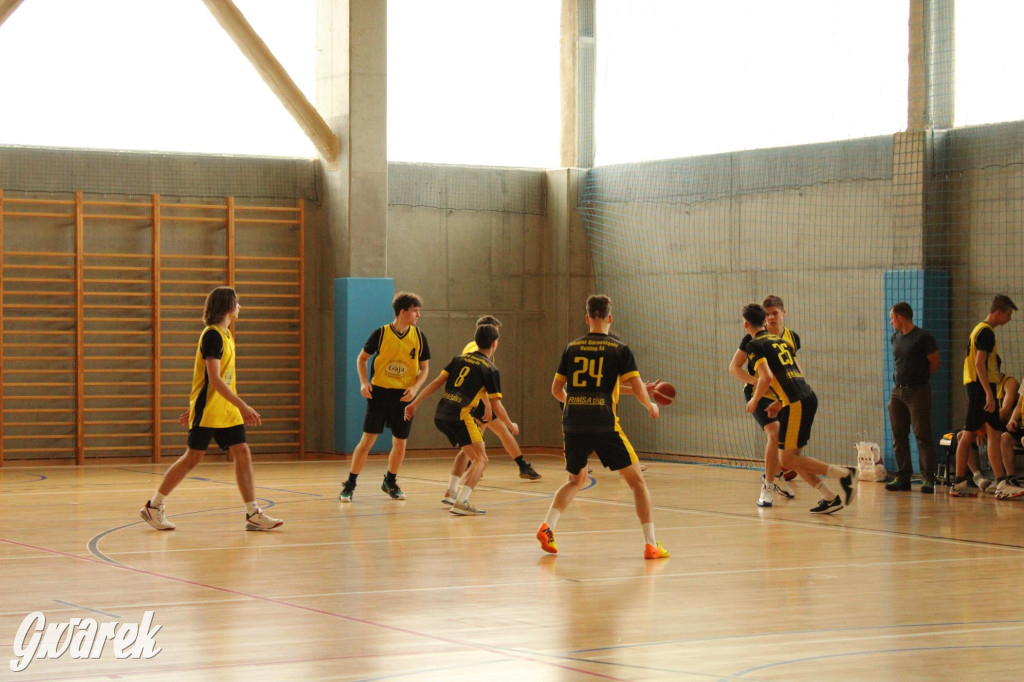 Tarnowskie Góry. Szkoły rywalizowały w koszykówce [FOTO]