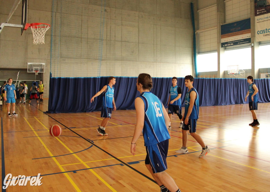 Tarnowskie Góry. Szkoły rywalizowały w koszykówce [FOTO]