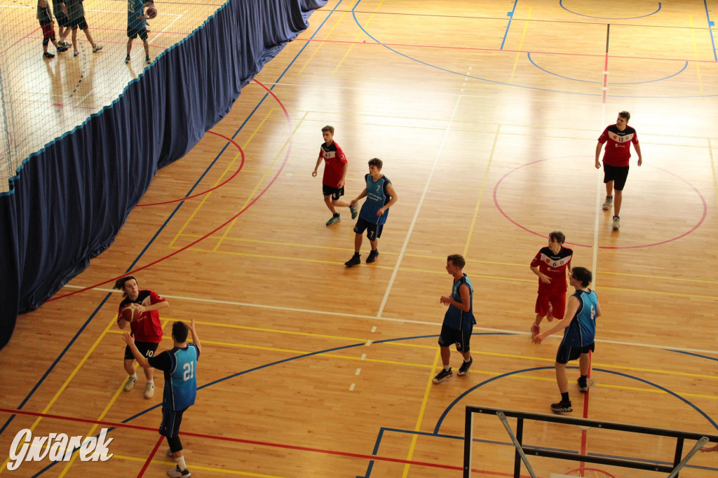 Tarnowskie Góry. Szkoły rywalizowały w koszykówce [FOTO]