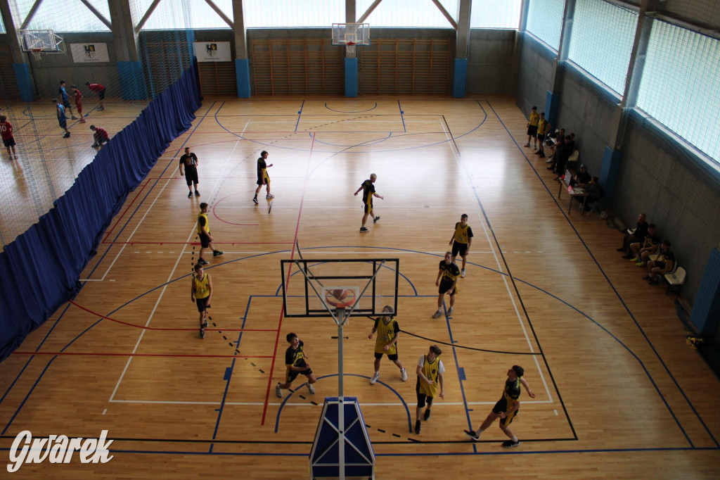 Tarnowskie Góry. Szkoły rywalizowały w koszykówce [FOTO]