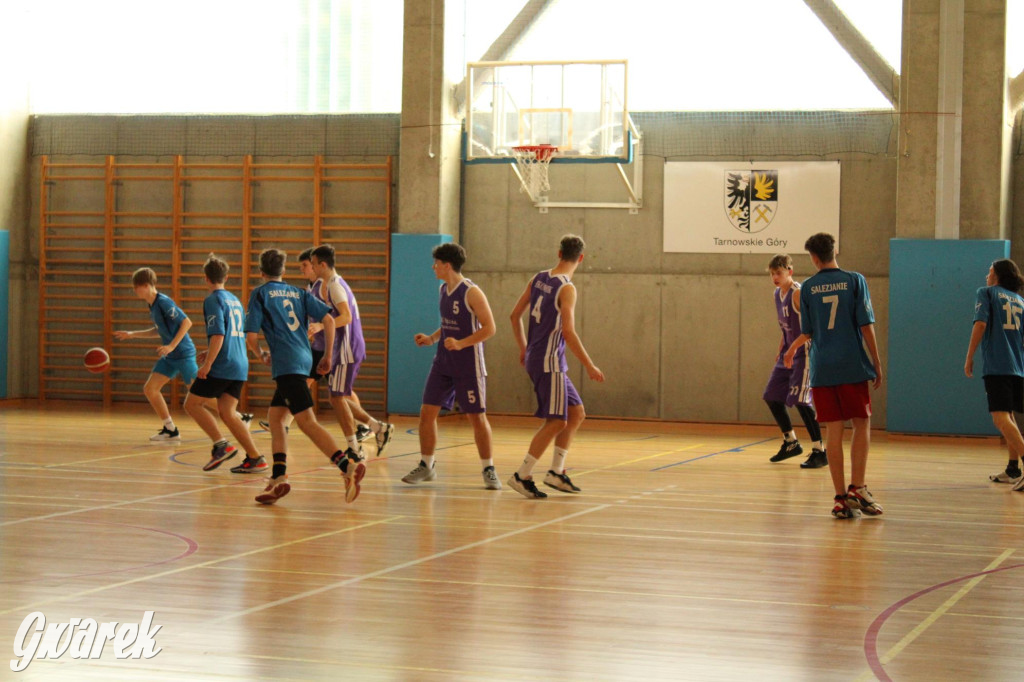 Tarnowskie Góry. Szkoły rywalizowały w koszykówce [FOTO]