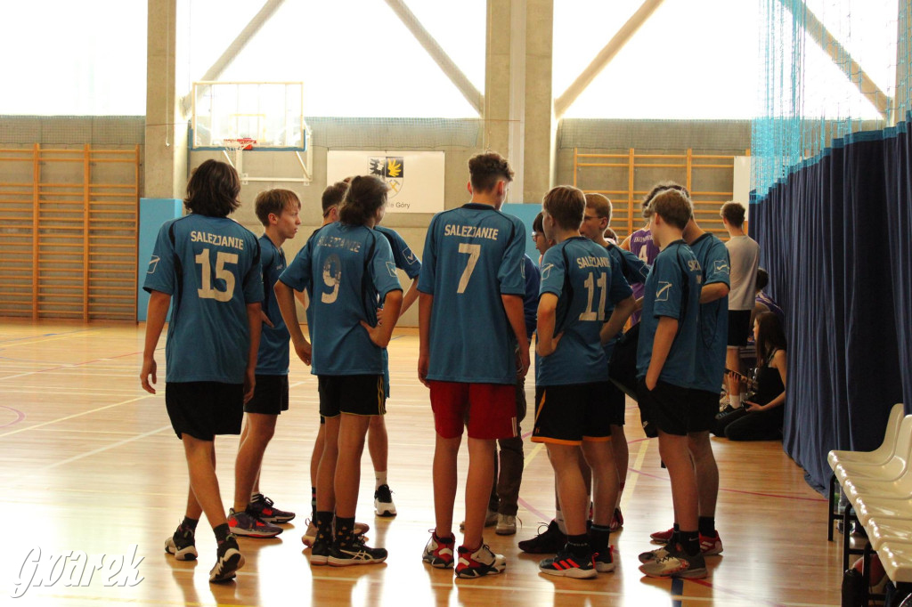 Tarnowskie Góry. Szkoły rywalizowały w koszykówce [FOTO]