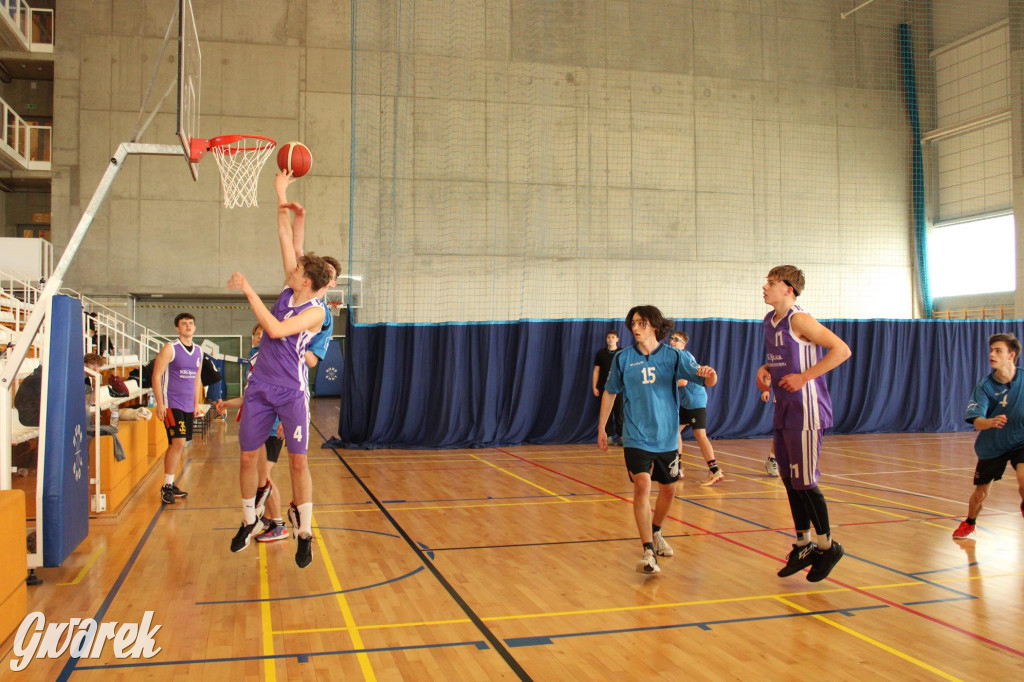 Tarnowskie Góry. Szkoły rywalizowały w koszykówce [FOTO]