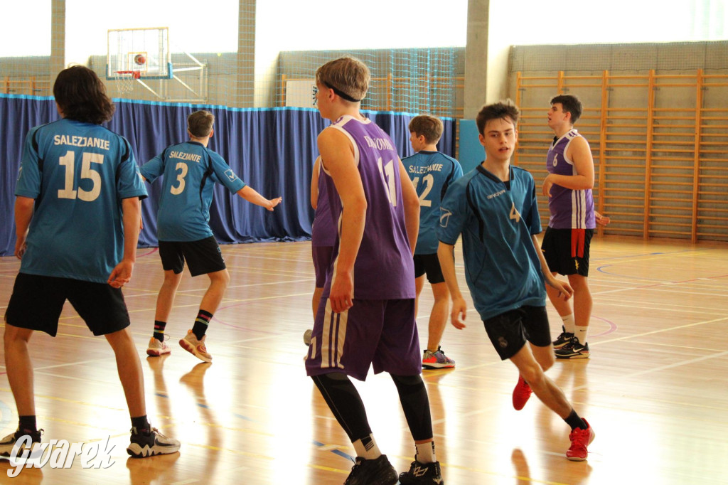 Tarnowskie Góry. Szkoły rywalizowały w koszykówce [FOTO]