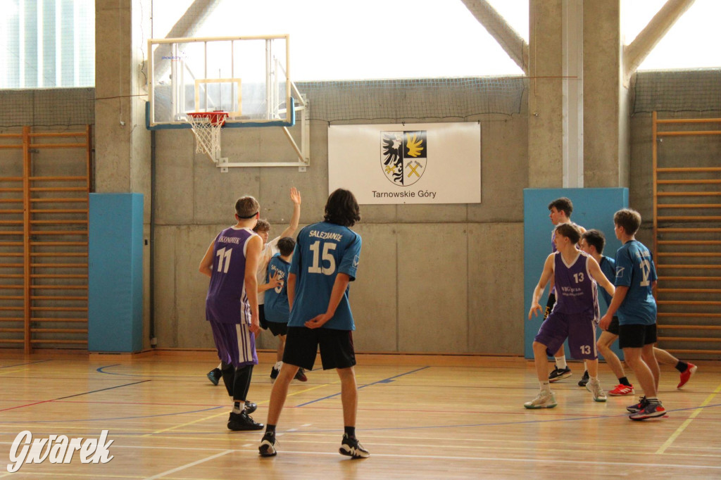 Tarnowskie Góry. Szkoły rywalizowały w koszykówce [FOTO]