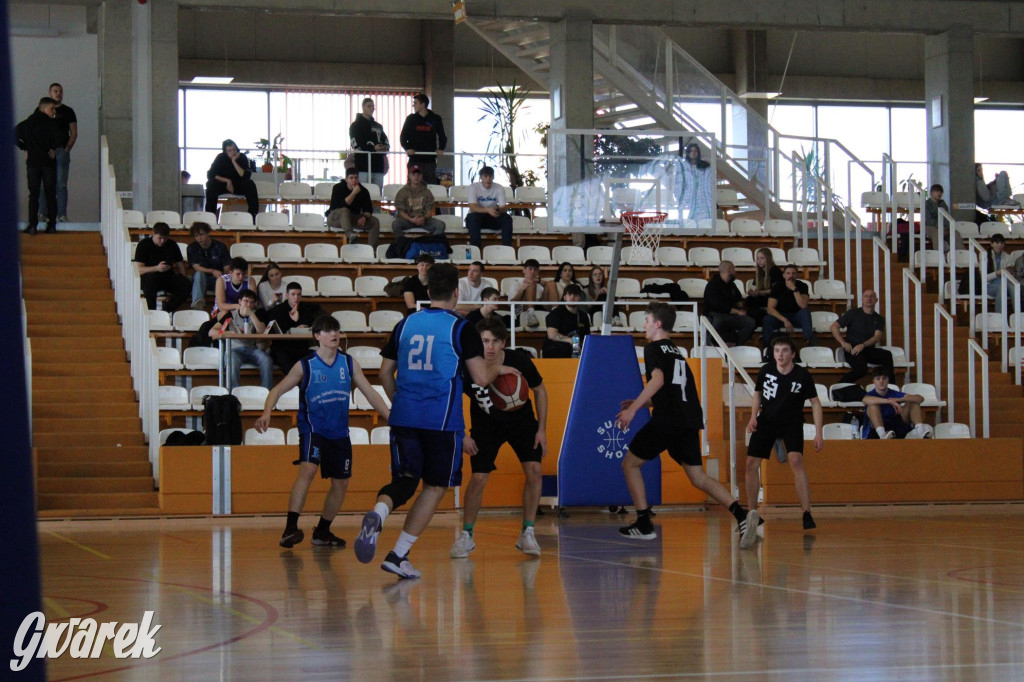 Tarnowskie Góry. Szkoły rywalizowały w koszykówce [FOTO]