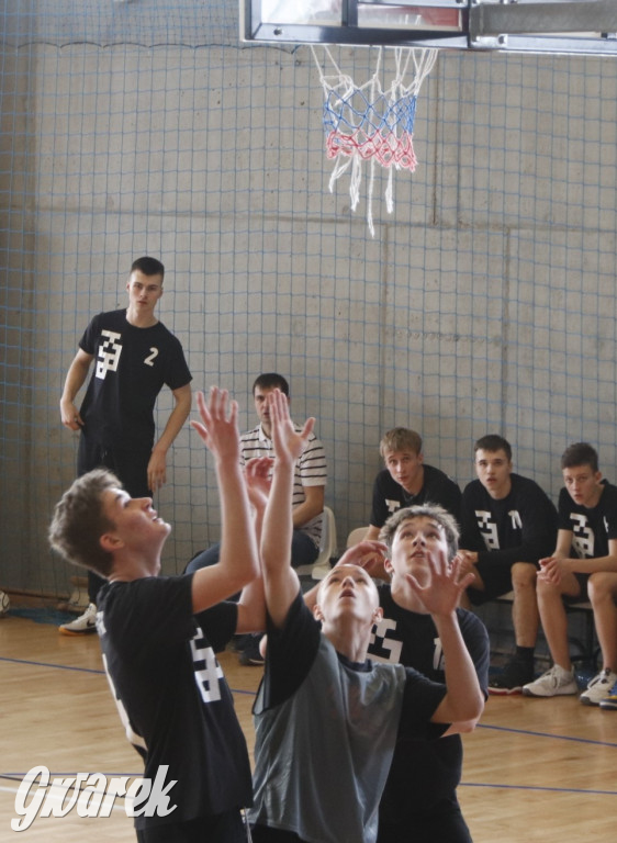 Tarnowskie Góry. Szkoły rywalizowały w koszykówce [FOTO]