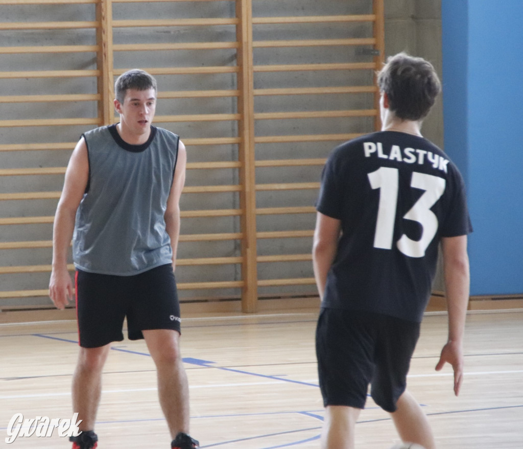 Tarnowskie Góry. Szkoły rywalizowały w koszykówce [FOTO]