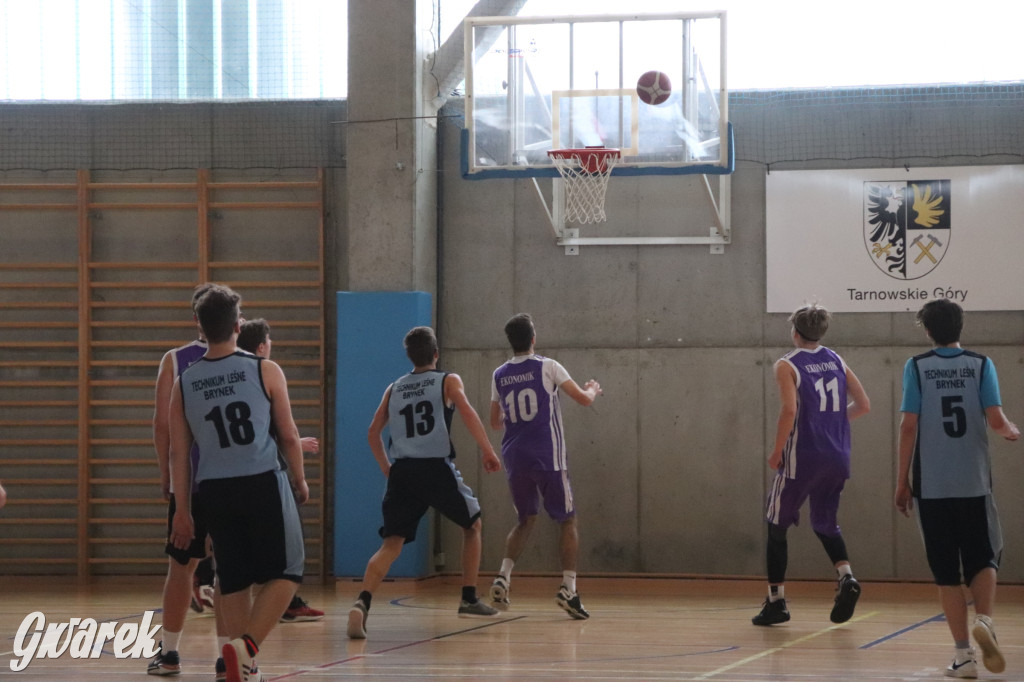 Tarnowskie Góry. Szkoły rywalizowały w koszykówce [FOTO]