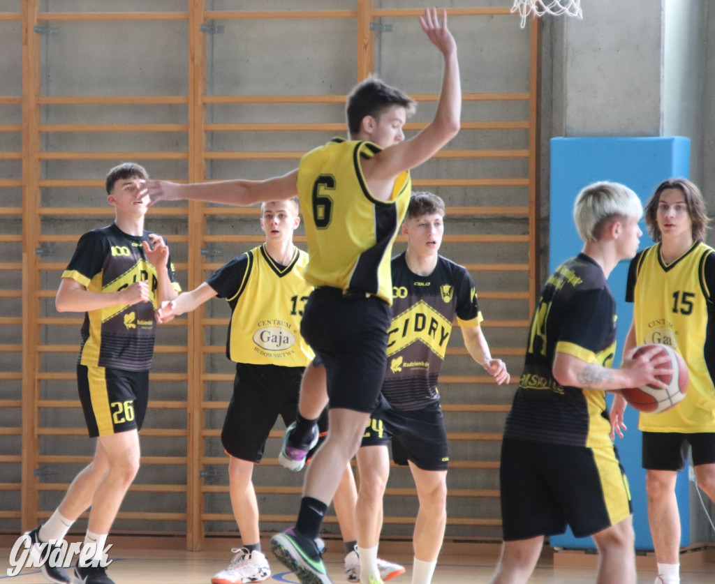 Tarnowskie Góry. Szkoły rywalizowały w koszykówce [FOTO]