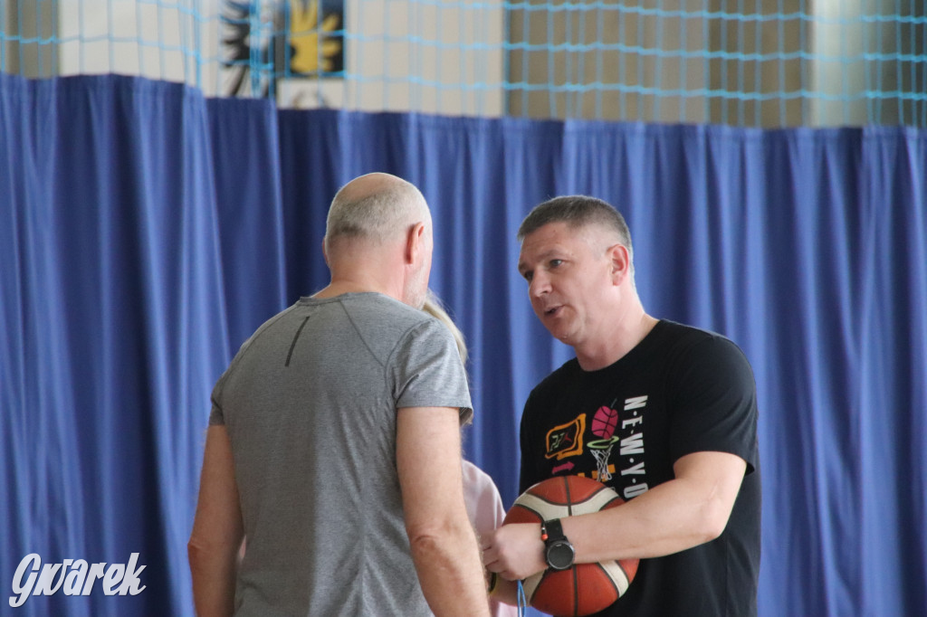 Tarnowskie Góry. Szkoły rywalizowały w koszykówce [FOTO]