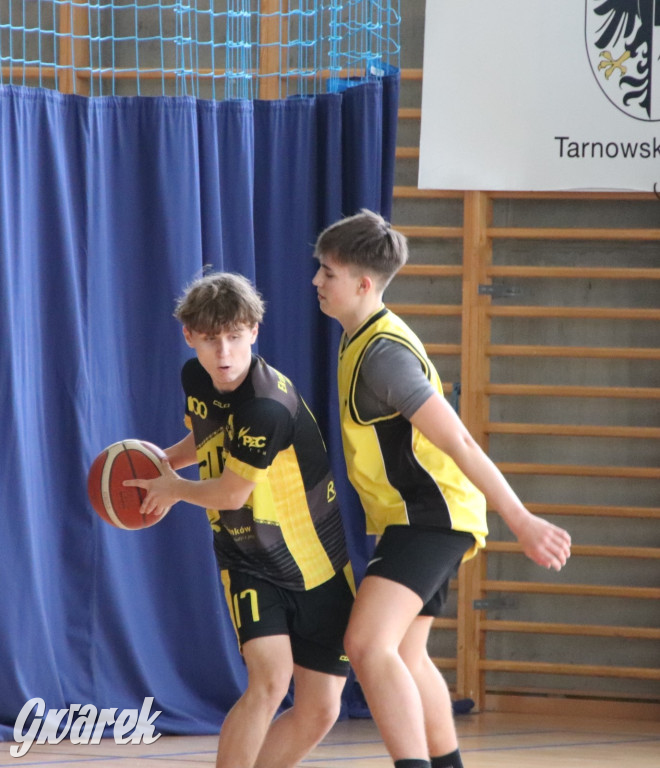 Tarnowskie Góry. Szkoły rywalizowały w koszykówce [FOTO]