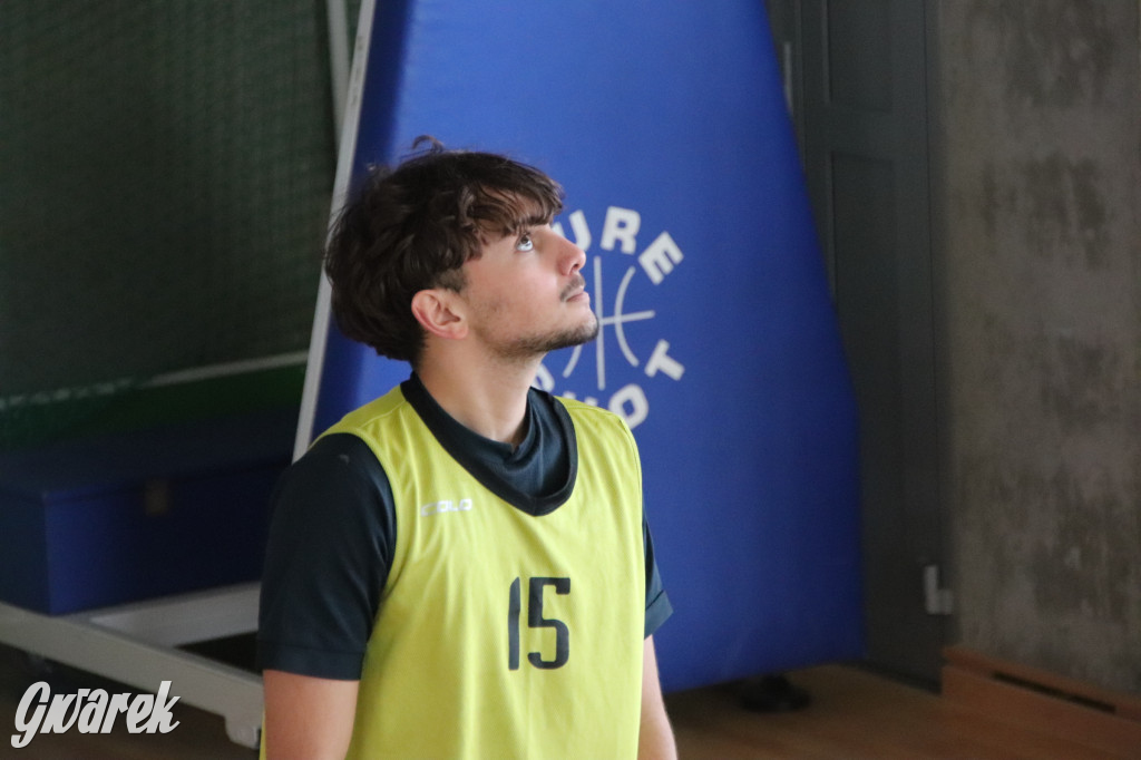 Tarnowskie Góry. Szkoły rywalizowały w koszykówce [FOTO]