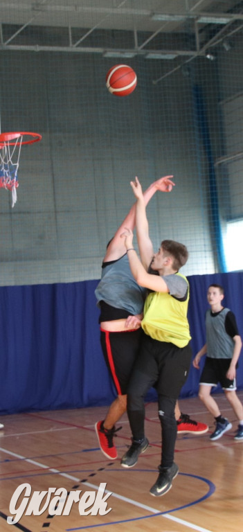 Tarnowskie Góry. Szkoły rywalizowały w koszykówce [FOTO]