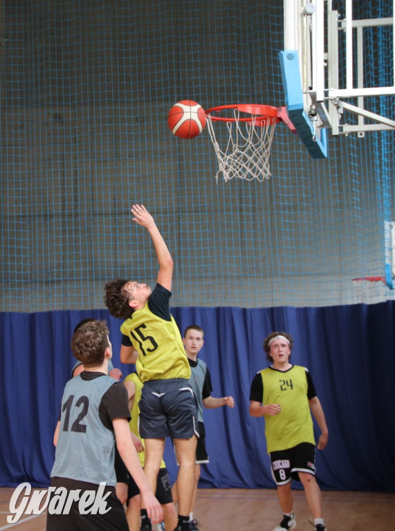 Tarnowskie Góry. Szkoły rywalizowały w koszykówce [FOTO]