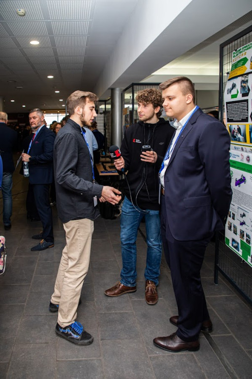 Uczniowie Sorbony zbudowali elektryczny bolid