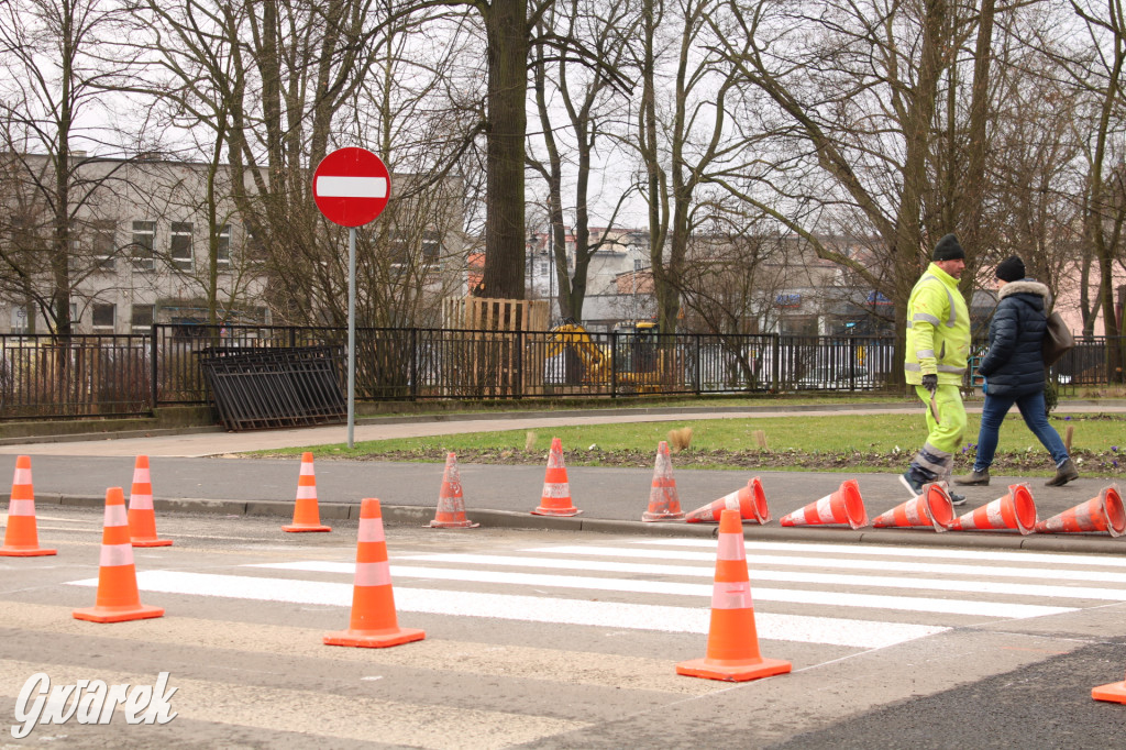 Tarnowskie Góry. Dalej utrudnienia na ul. Sienkiewicza