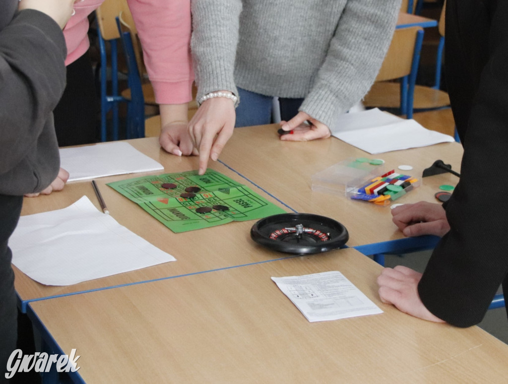 Tarnowskie Góry. Dzień Kobiet w Chemiku i w Ekonomiku