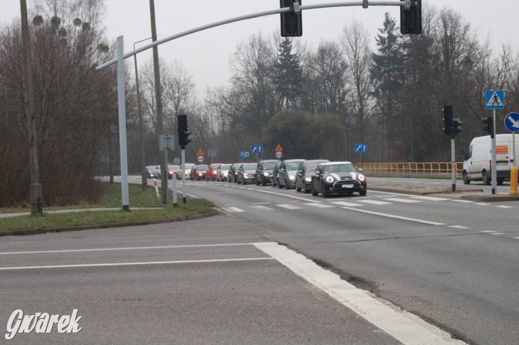 Tarnowskie Góry. Korkuje się na skrzyżowaniu z obwodnicą