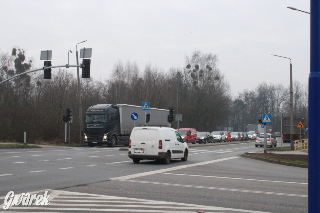 Tarnowskie Góry. Korkuje się na skrzyżowaniu z obwodnicą